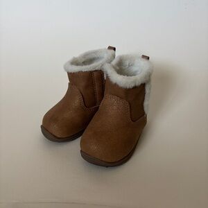 Carter's Infant Girl Brown Faux Fur Boots Size 3M